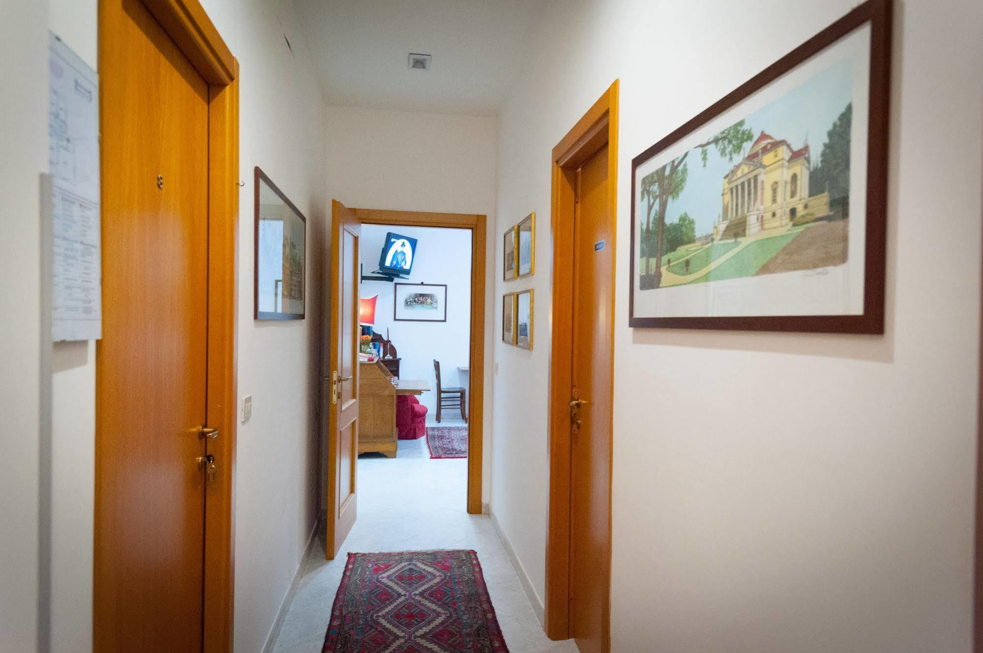 A Casa Di Serena A San Pietro Roma 外观 照片